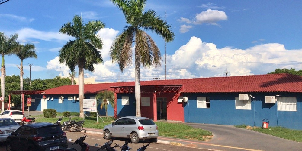 Pacientes que apresentaram sintomas graves da Covid-19 são tratados no hospital de retaguarda do município