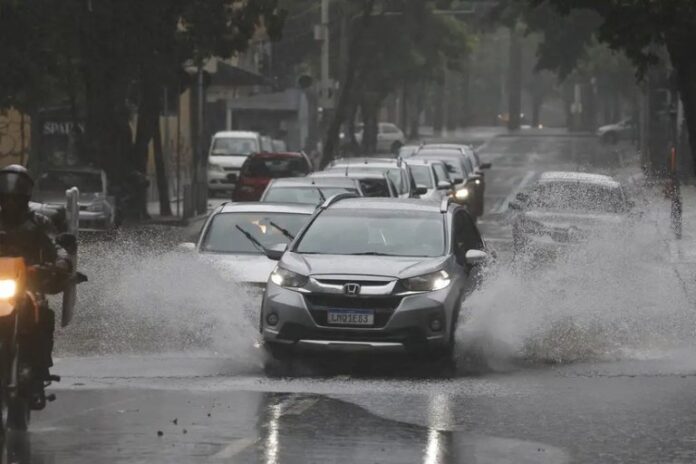 Governo reconhece situação de emergência em municípios de dez estados por conta das fortes chuvas