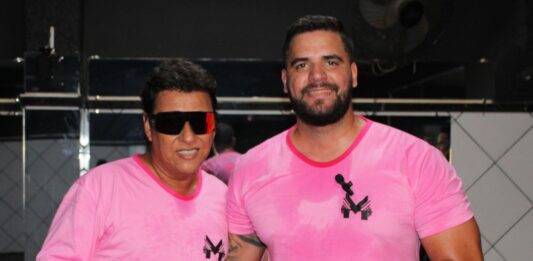 Aulão Outubro Rosa Fit Dance na academia Machioni em Rondonópolis (2)